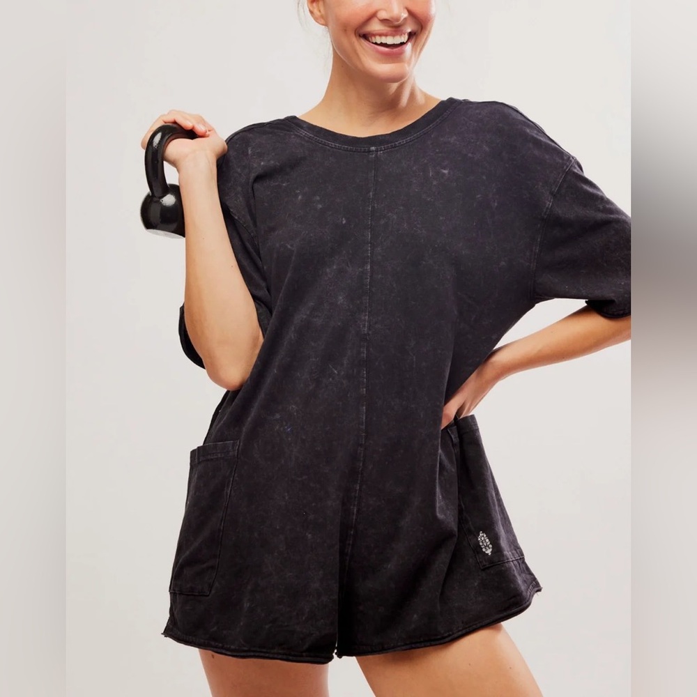 Free People Hot Shot Tee Romper🖤 - Picture 1 of 14